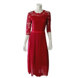 Formal Evening Dress with Lace and Chiffon